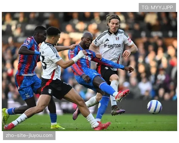 富勒姆客场进攻效率可观 希门尼斯双响助球队逆转桑德兰 富勒姆客场进攻效率可观 希门尼斯双响助球队逆转桑德兰